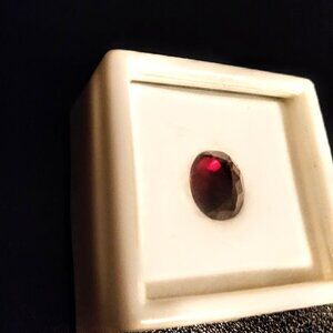 4.60K Oval Rhodolite Garnet Gemstone - Free Shipping